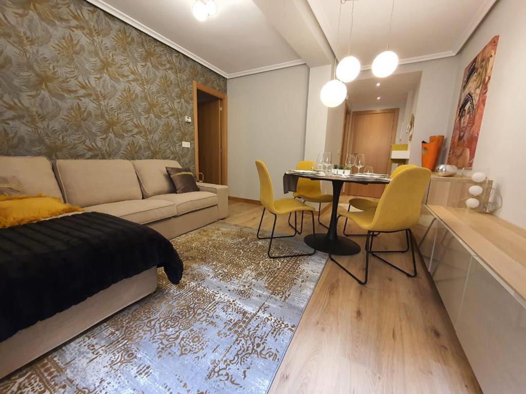 Piso En El Burgos Historico Apartment Bagian luar foto